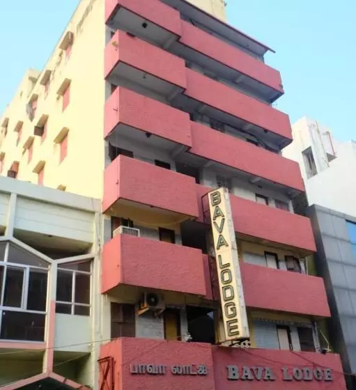 هاستل Bava Inn