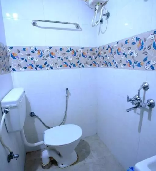هاستل Bava Inn