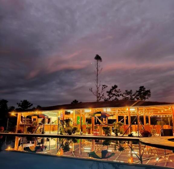 호스텔 Hosteria Licalhe