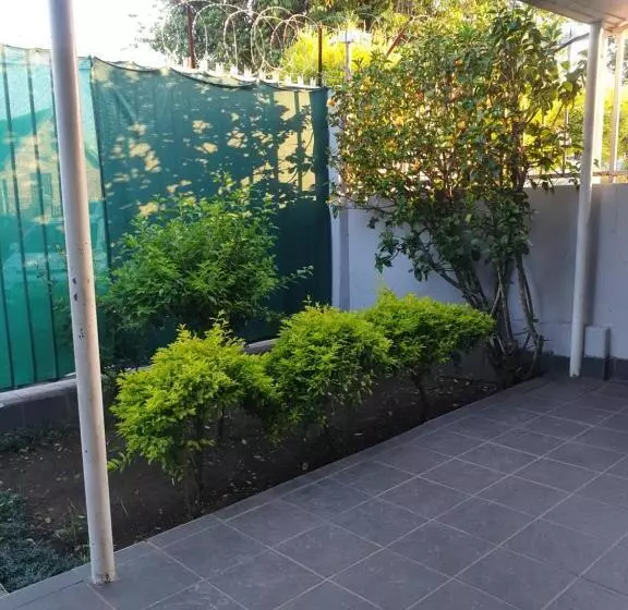 تختخواب و صبحانه Hkm Guest House