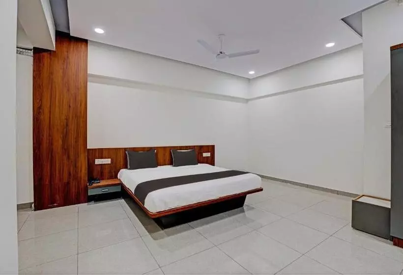 Hotelli Collection O Kanha Inn