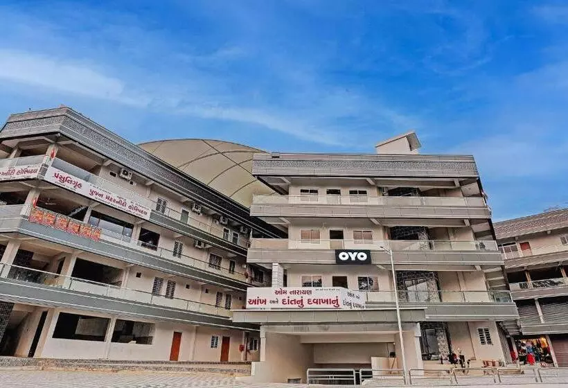 Hotelli Collection O Kanha Inn