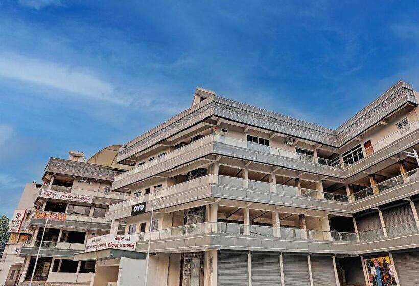 酒店 Collection O Kanha Inn