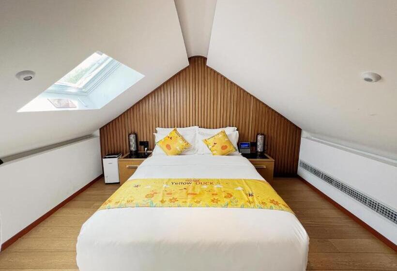 Hotel 北京悦明元星空白塔景观四合院民宿