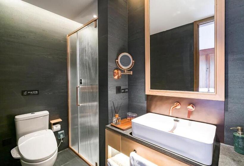 Hotel 北京悦明元星空白塔景观四合院民宿