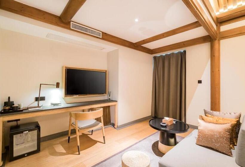 Hotel 北京悦明元星空白塔景观四合院民宿