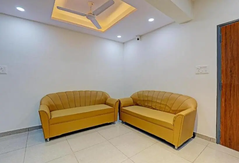 ホテル Collection O Kanha Inn
