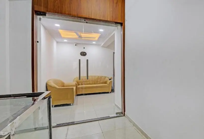 ホテル Collection O Kanha Inn