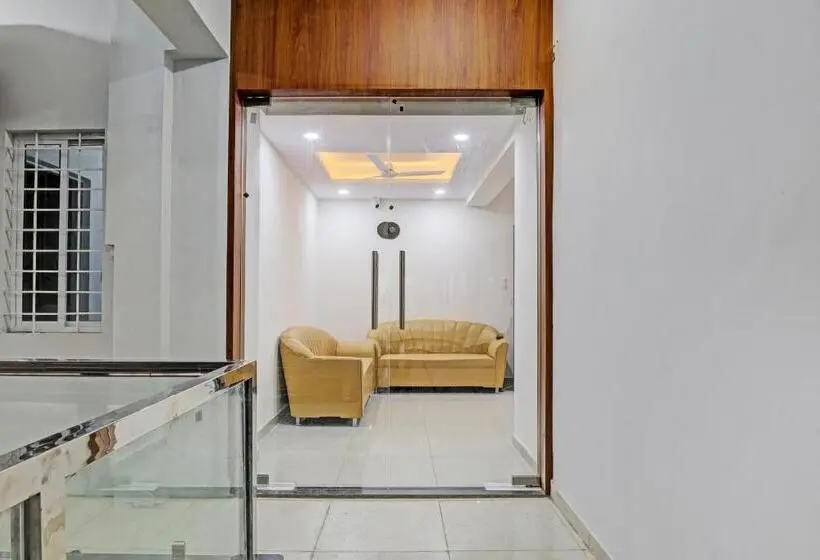 ホテル Collection O Kanha Inn