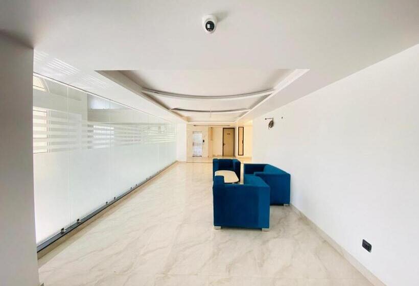 Hotel Holiday Grand Unit A Fabebo Group