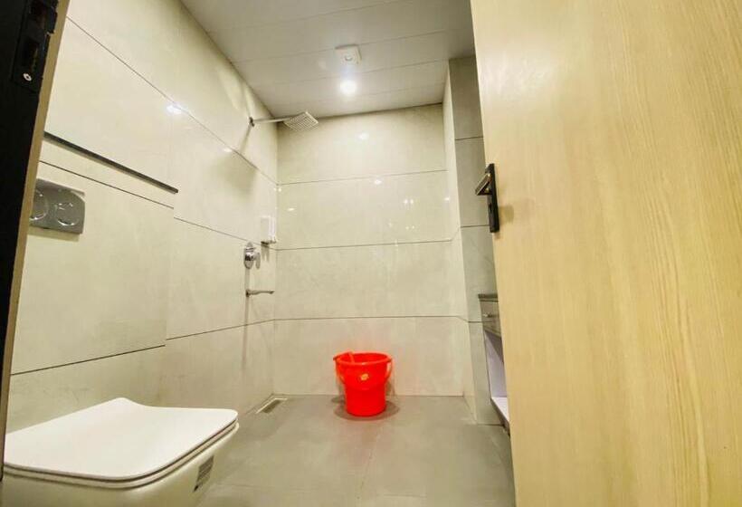 Hotel Holiday Grand Unit A Fabebo Group