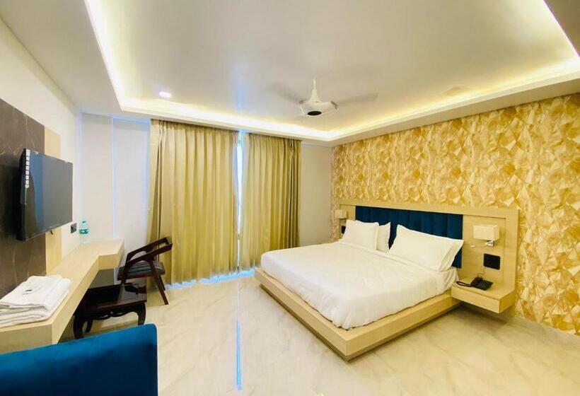 Hotel Holiday Grand Unit A Fabebo Group