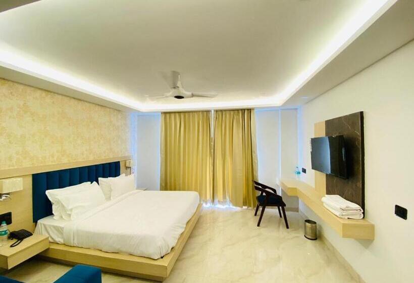 Hotel Holiday Grand Unit A Fabebo Group