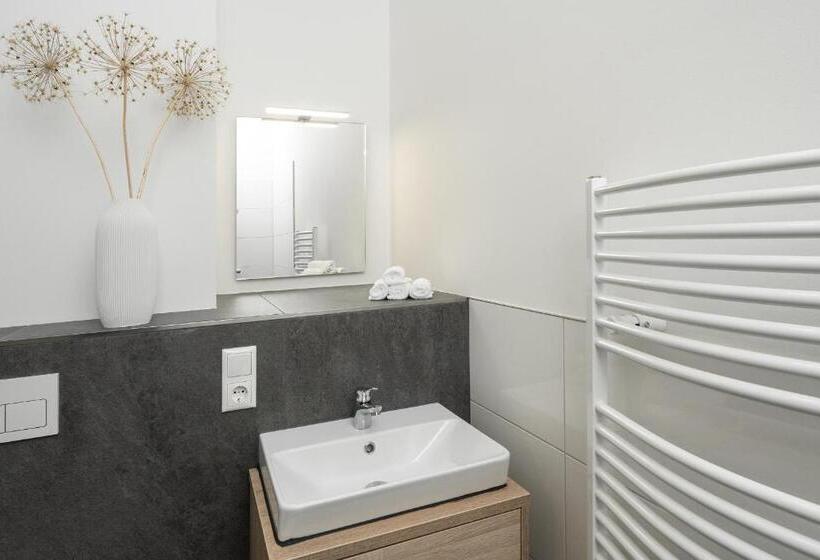 Отель Markt 5 Inmitten Der Lübbecker Altstadt, Kostenloser Parkplatz Direkt Am