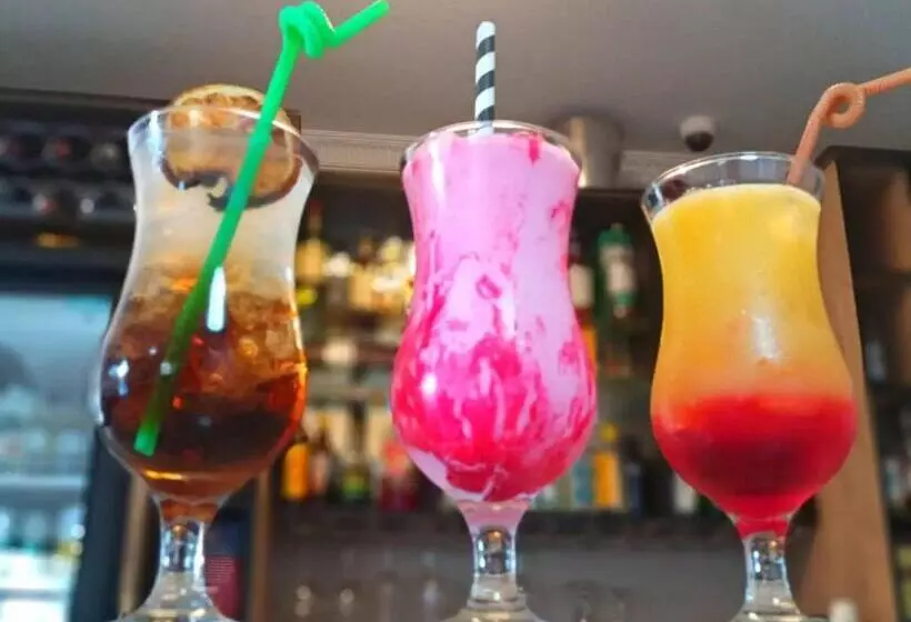 هتل Matholeng Gardens Guesthouse