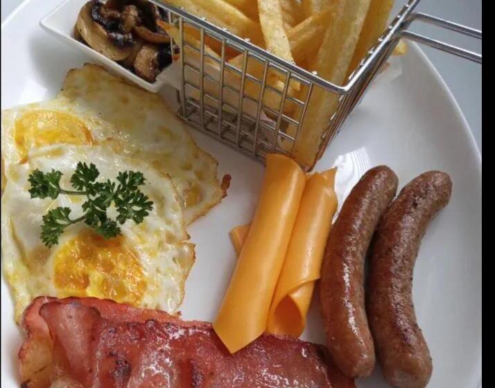 هتل Matholeng Gardens Guesthouse