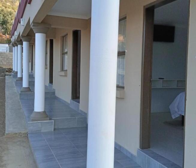 هتل Matholeng Gardens Guesthouse