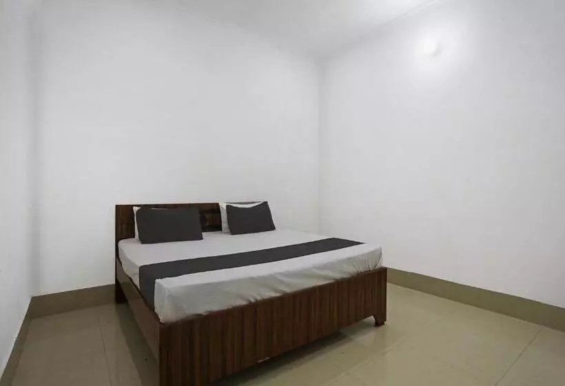 Hotelli Spot On Royal Stay Residency