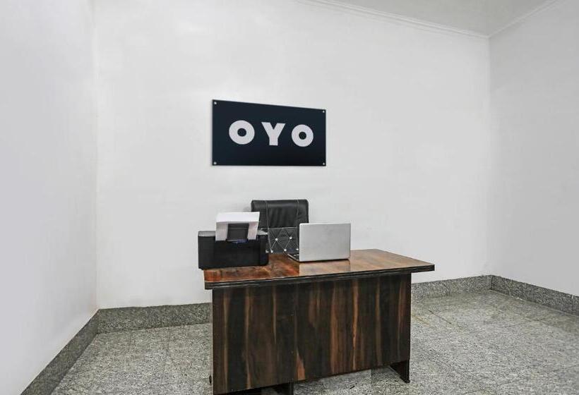 호텔 Spot On Royal Stay Residency