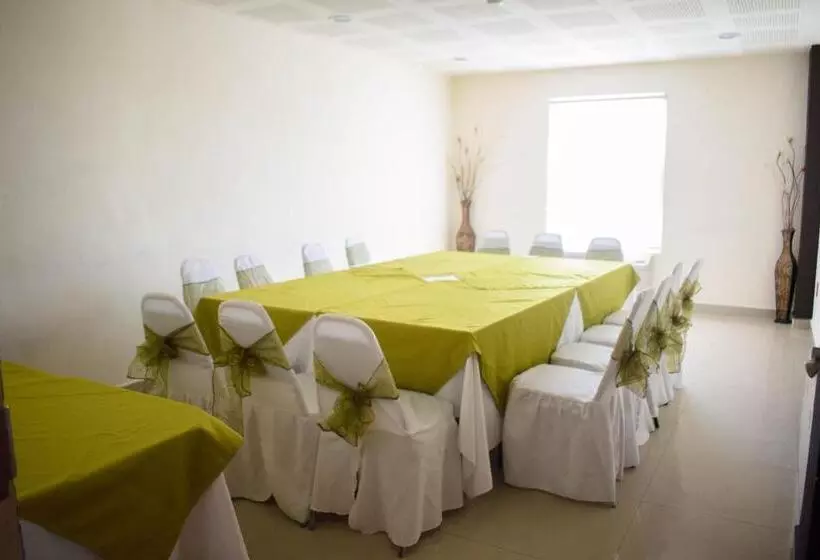 Los Herederos Hotel Piedras Negras