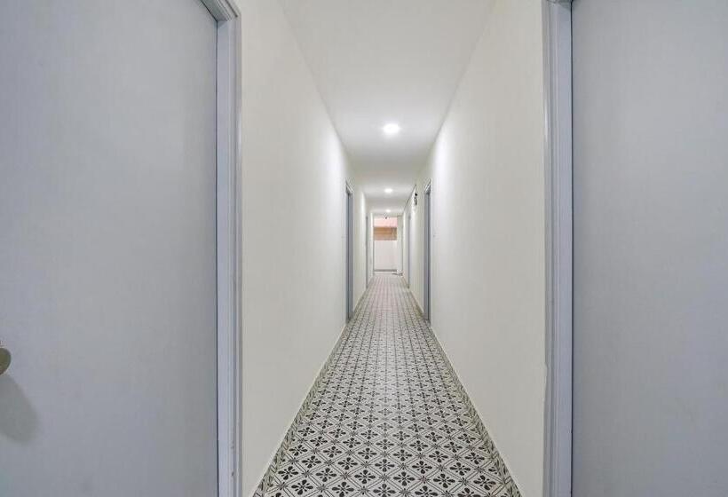 Fabhotel Dream Connect