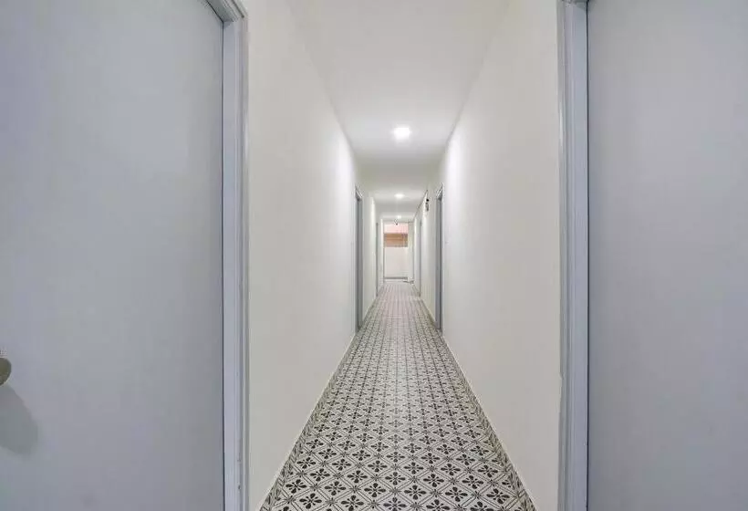 Fabhotel Dream Connect