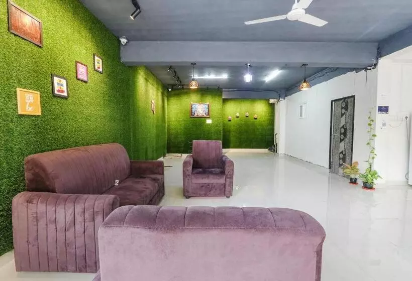 Fabhotel Dream Connect