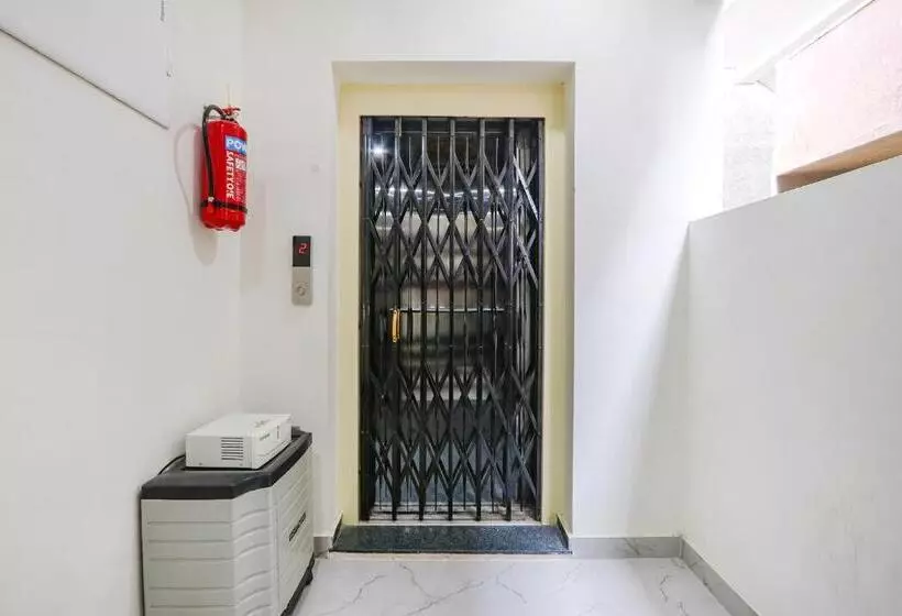 Fabhotel Dream Connect