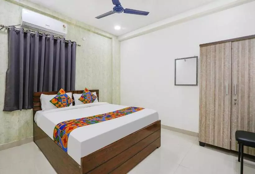 Fabhotel Dream Connect