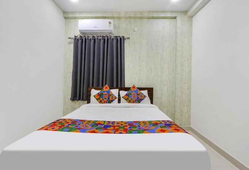 Fabhotel Dream Connect