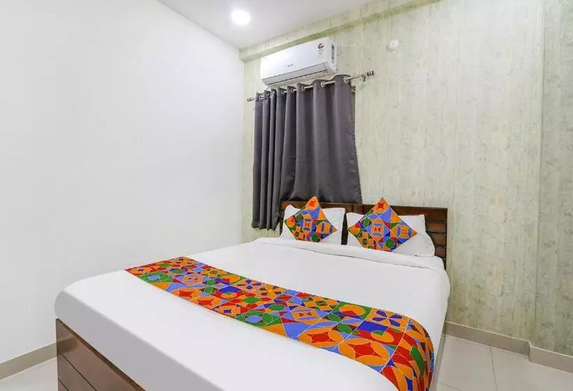 Fabhotel Dream Connect