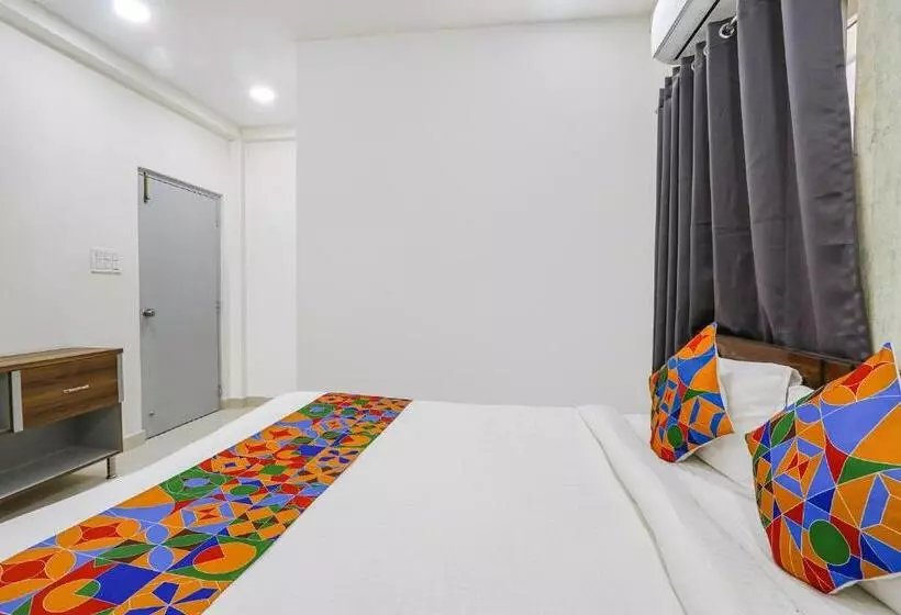 Fabhotel Dream Connect