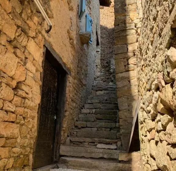 پانسیون La Chambre Des Ecureuils Bruniquel