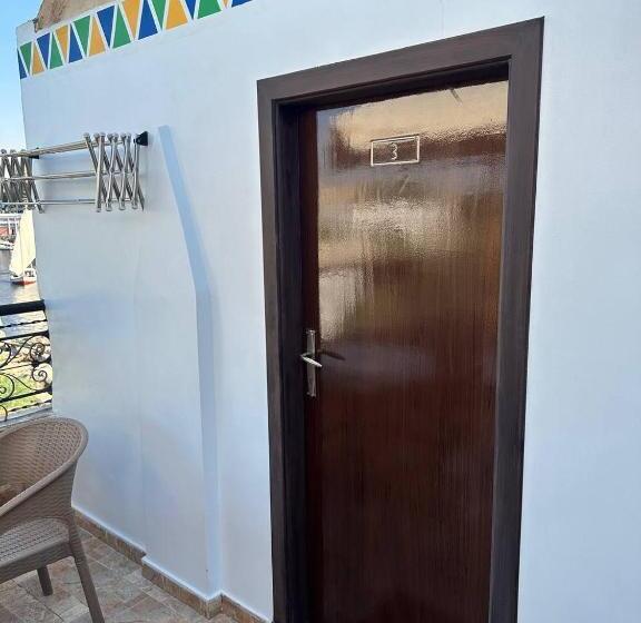 پانسیون Mastonkel