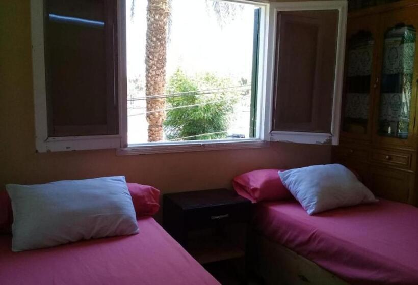 پانسیون Mastonkel