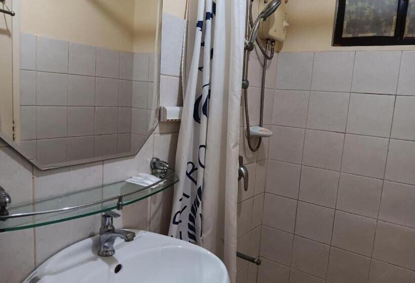 پانسیون October Homes, One Oasis Ortigas