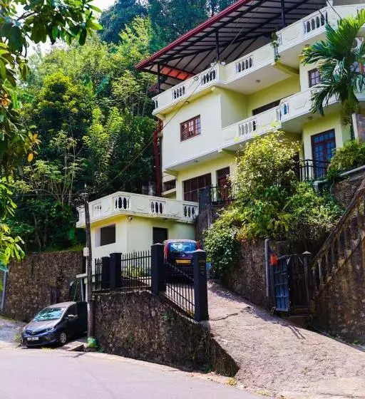ペンション The Bbc Cheliyan Villa