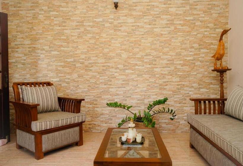 펜션 Cheliyan Viila Kandy