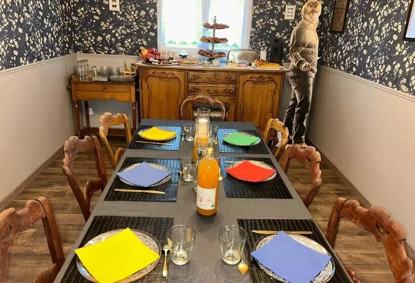 Aamiaismajoitus (B&B) Le Terrier, Chambre D Hôte à Thème Le Sorcier à Lunettes