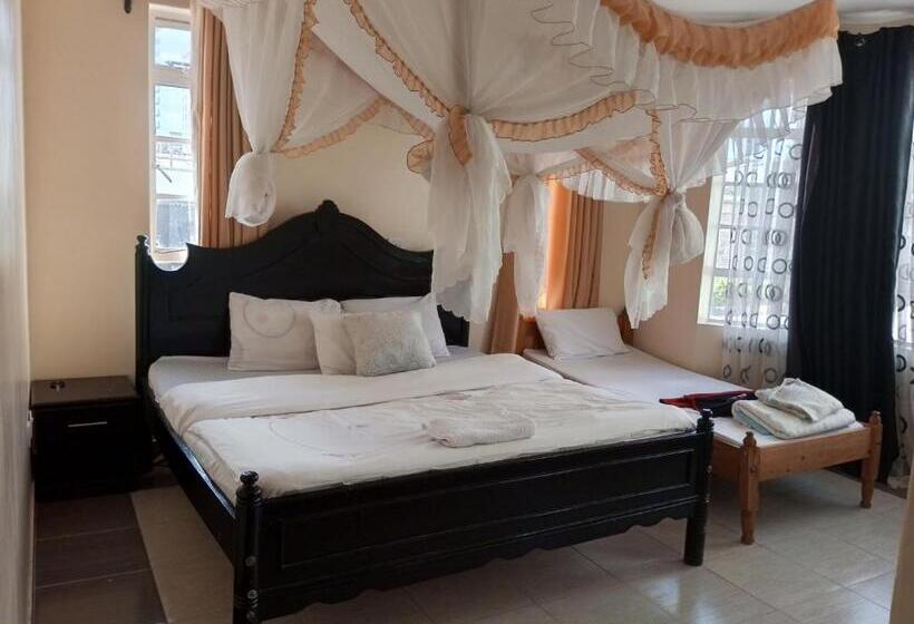 تختخواب و صبحانه Kaime Homes