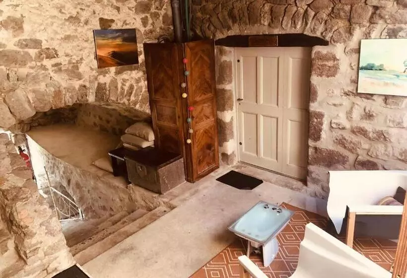 Aamiaismajoitus (B&B) Mas De Troupelas