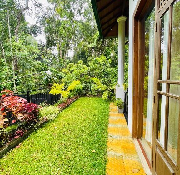 Bed and Breakfast Nature Escape 214