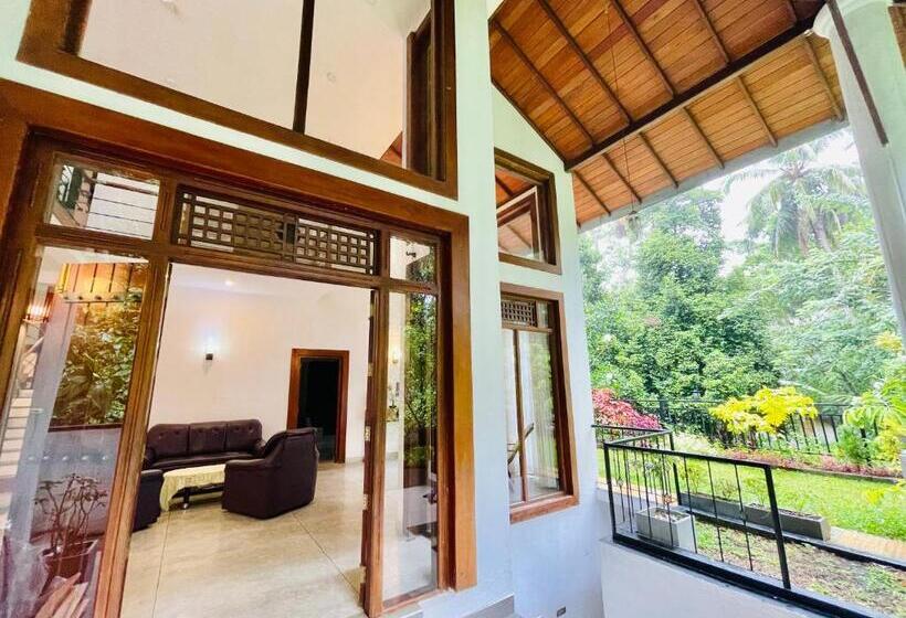 Bed and Breakfast Nature Escape 214