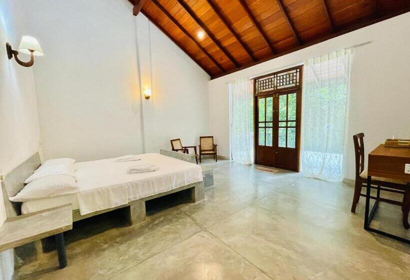 Bed and Breakfast Nature Escape 214