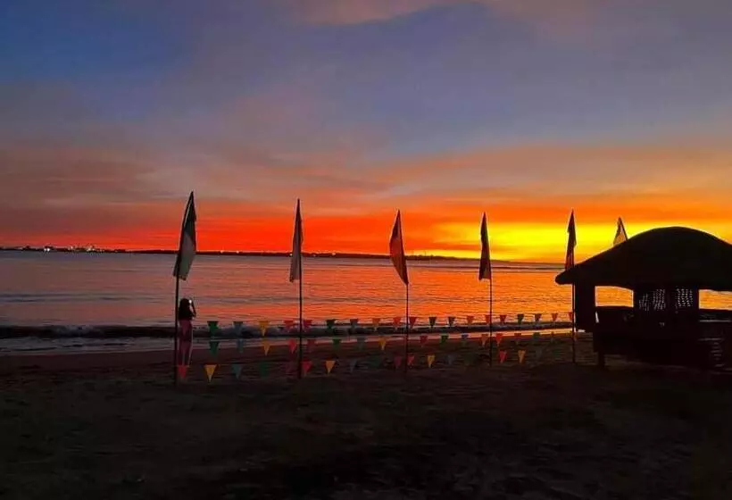 Casa Laca Beach Resort