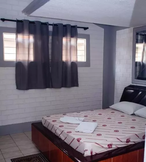 E Motel Madrugada
