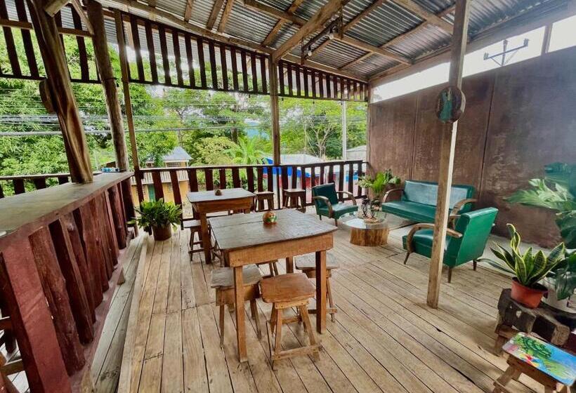 Hostel Rústico Marabi