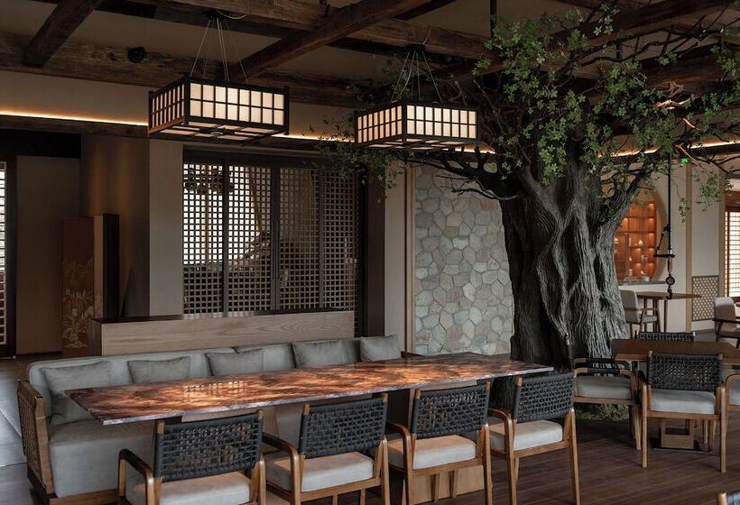 Otel Hyakumangoku Onsen