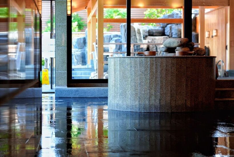 Otel Hyakumangoku Onsen