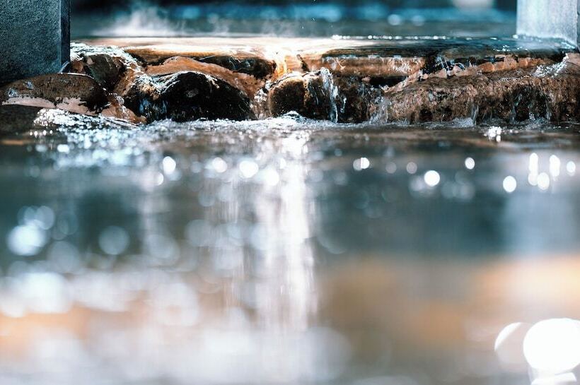 Otel Hyakumangoku Onsen